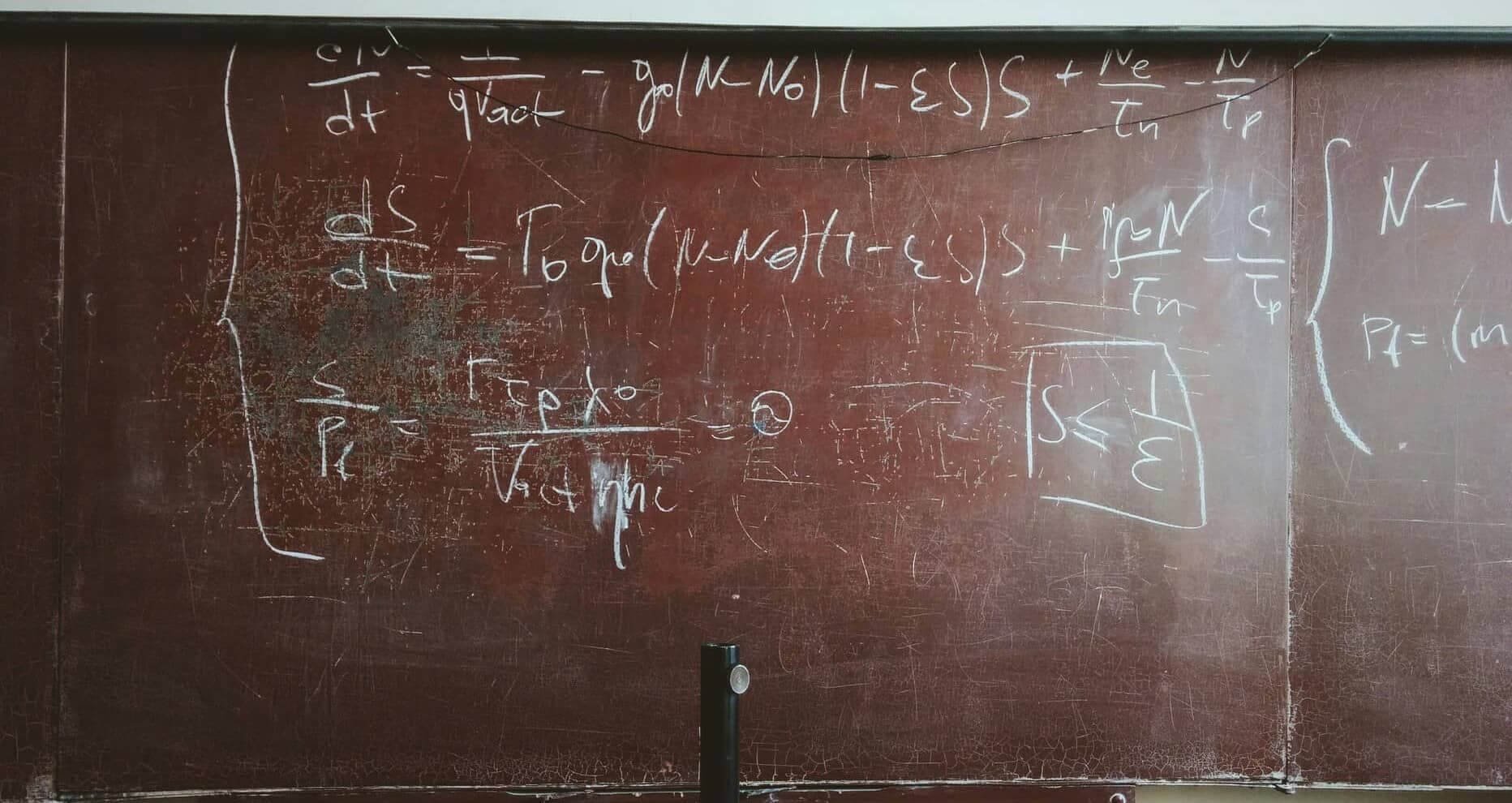 Programando y reprogramando la sucesión de Fibonacci